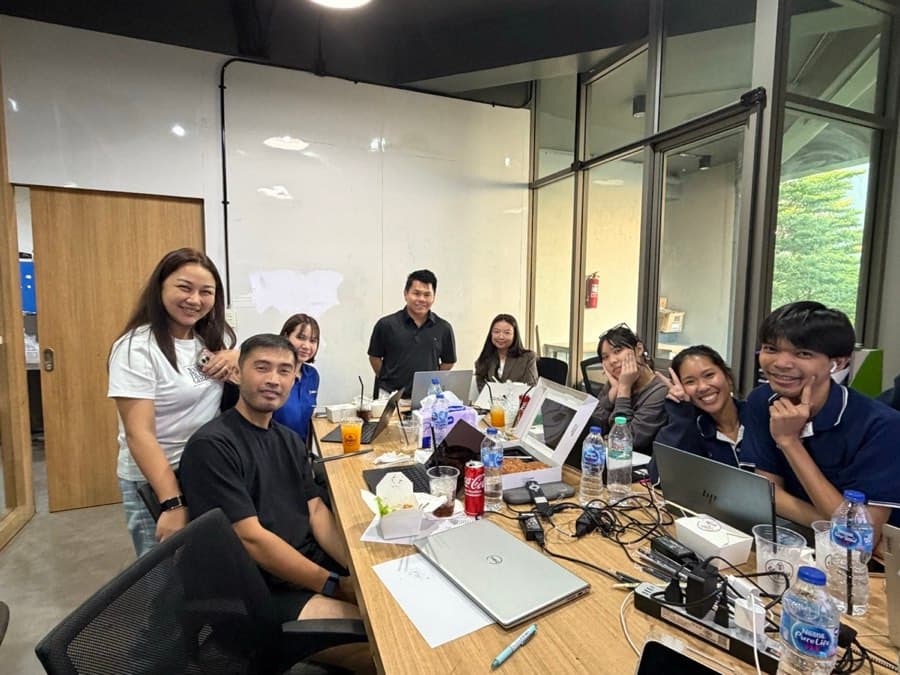 บรรยากาศ Seminar ที่ BizDrive Academy พี่แบงค์สอน AI workflow แบบ hands-on กับเจ้าของธุรกิจ